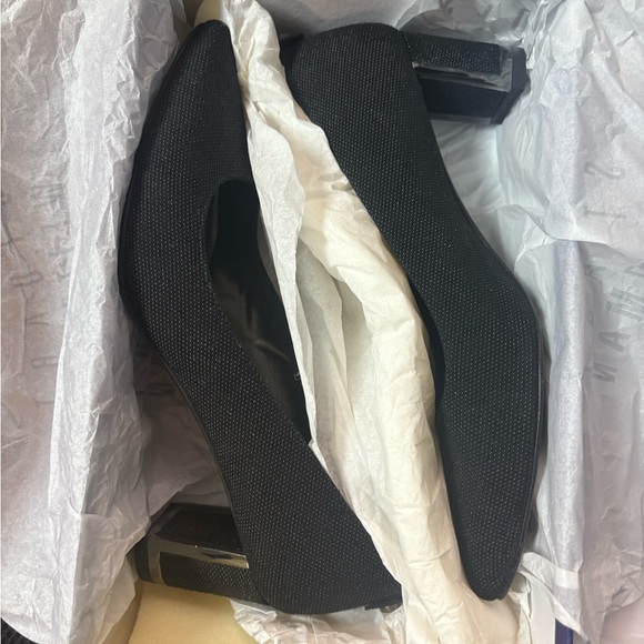 Stuart Weitzman "LogoFirstclass" - Picture 6 of 7